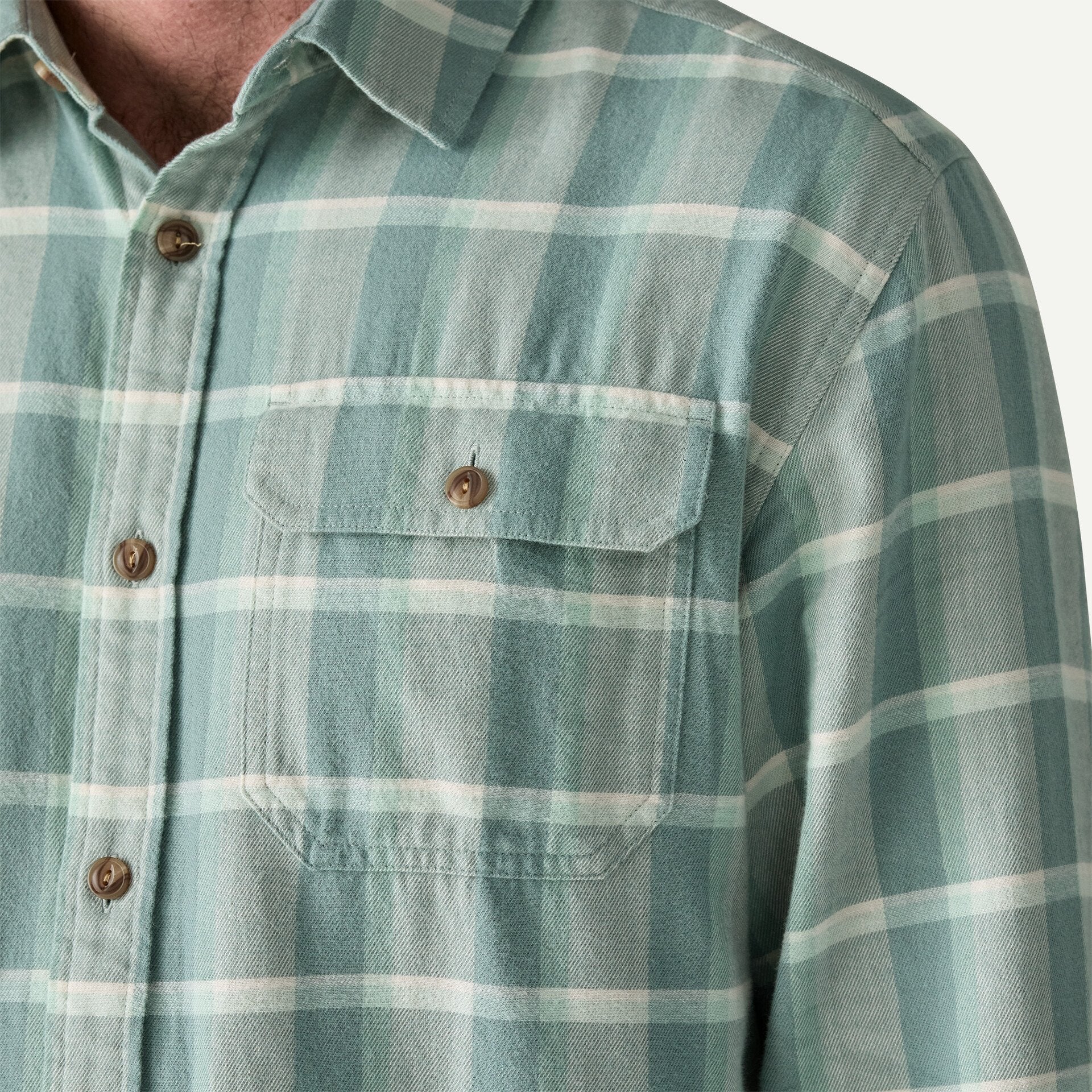 Patagonia Men's Long-Sleeved Lightweight Fjord Flannel Shirt